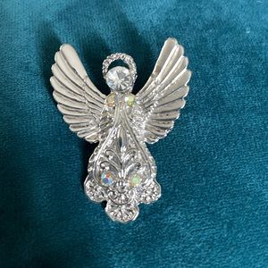 Angel pin